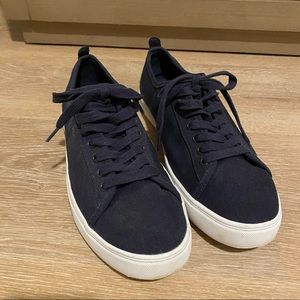 Brooks Brothers sneakers